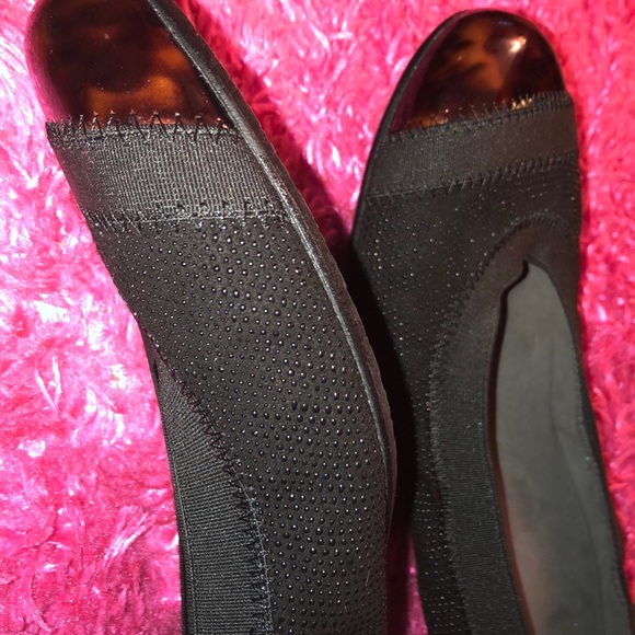 Stuart Weitzman made in Spain flats. - Picture 6 of 8